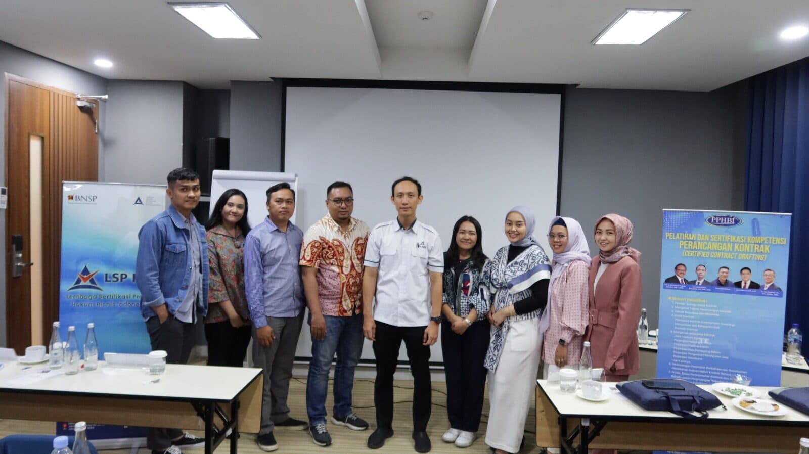 Pelatihan dan sertifikasi perancangan kontrak